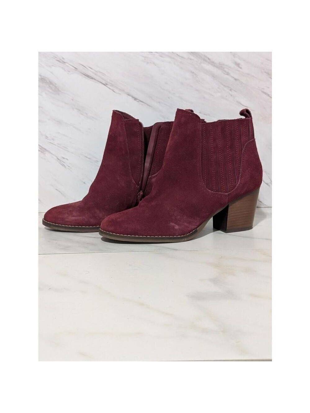 Crown Vintage Women's Burgundy Suede Ankle Boots 8.5